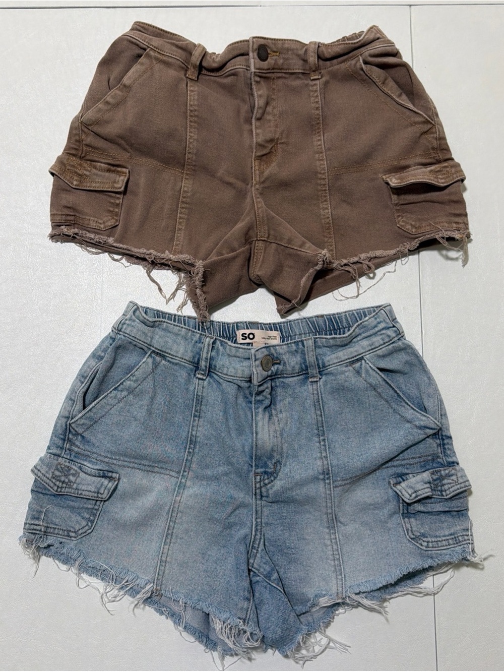 SO Women's Two-Pack Distressed Cargo Shorts in Brown & Light Blue